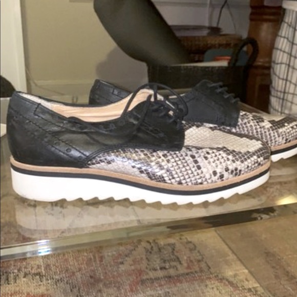 Manas - Picture 3 of 4